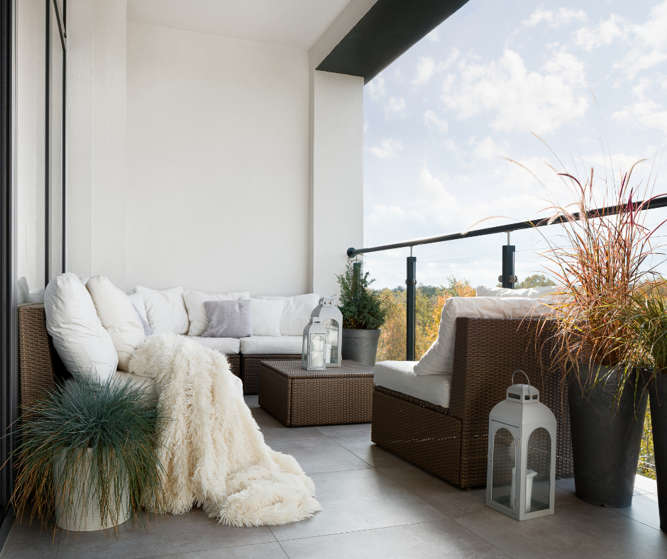 płytki na balkonie - Royal Cleaning